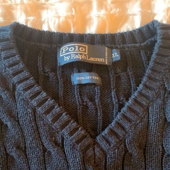 Navy Blue V-Neck Cable Knit Sweater - Picture 5 of 6